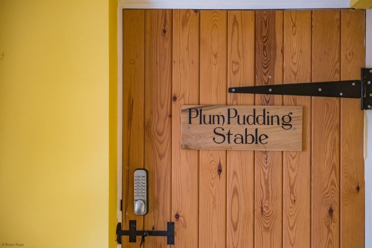 Plum Pudding Stables By Bloom Stays フェイバーシャム エクステリア 写真